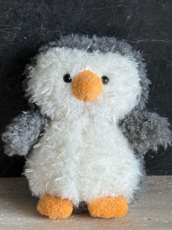 Curly-haired penguin